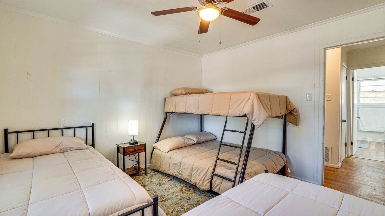 Photo of Bedroom in Aspermont