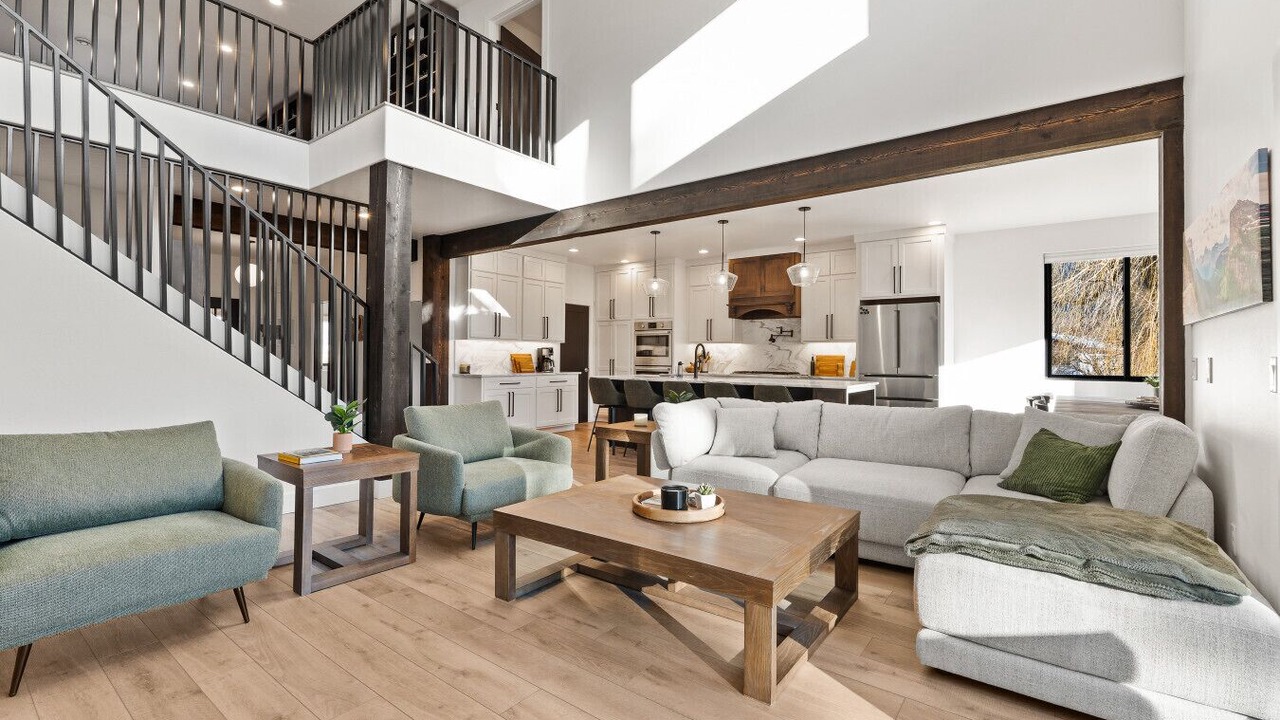Photo of Livingroom in Columbia Falls
