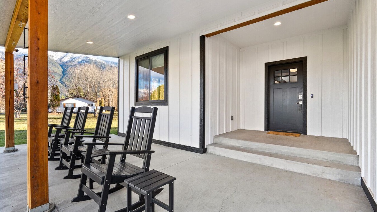 Photo of Patio Balcony in Columbia Falls
