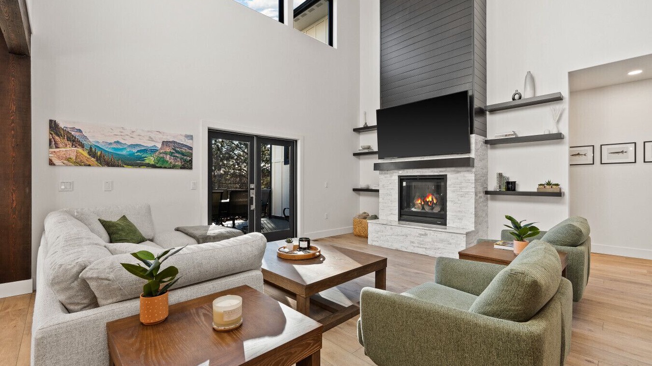 Photo of Livingroom in Columbia Falls