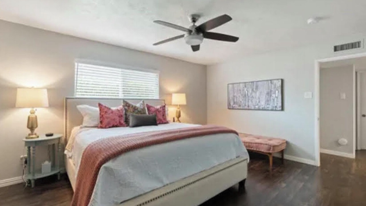 Photo of Bedroom in Lake Highlands