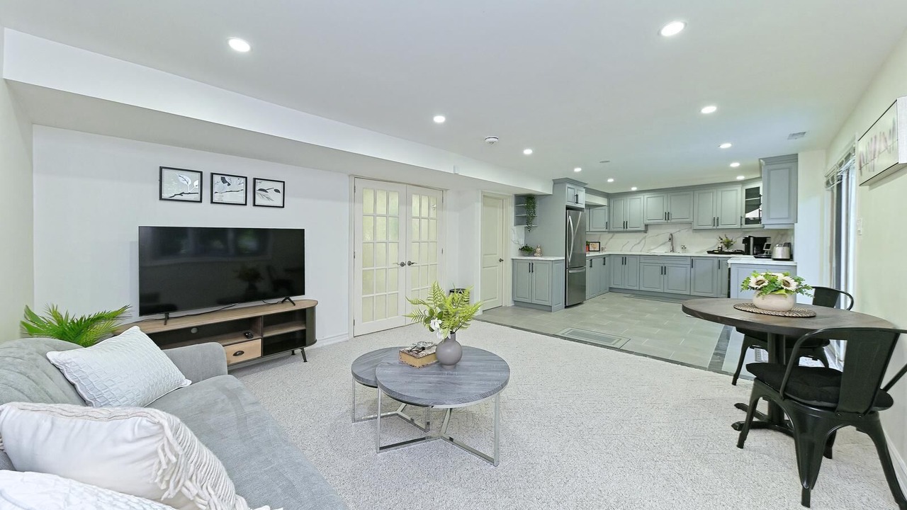 Photo of Livingroom in Aldershot