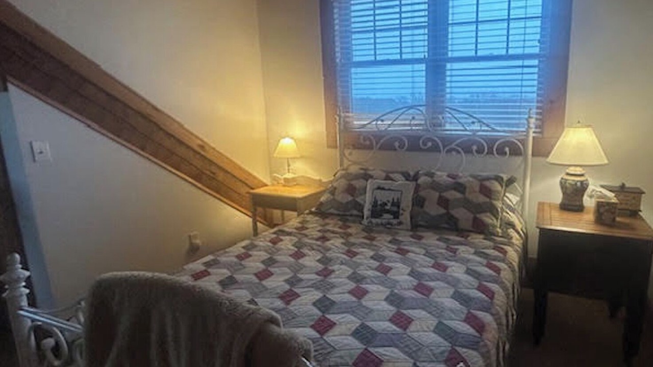 Photo of Bedroom in Drexel