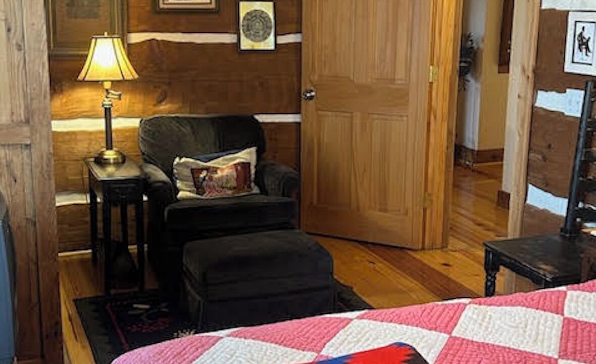 Photo of Bedroom in Drexel