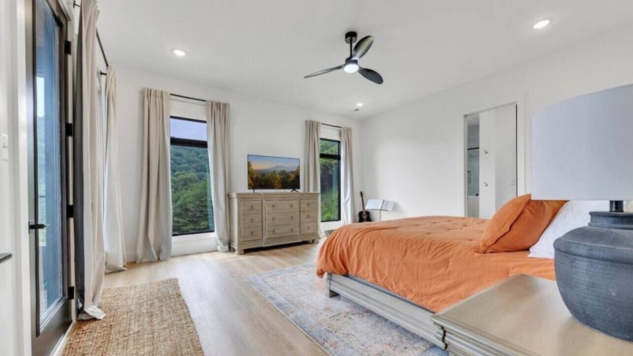 Photo of Bedroom in Sevierville