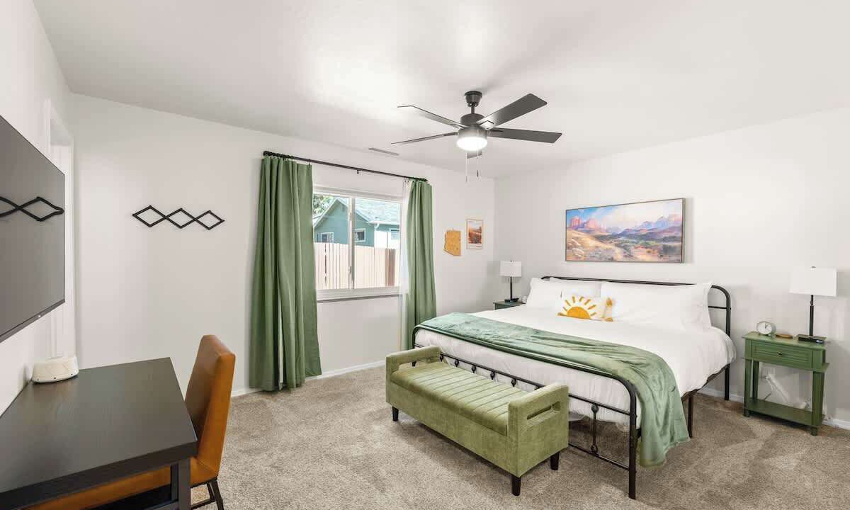 Photo of Bedroom in Mountainaire