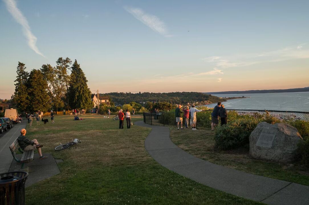 Photo of Others in Sunset Hill