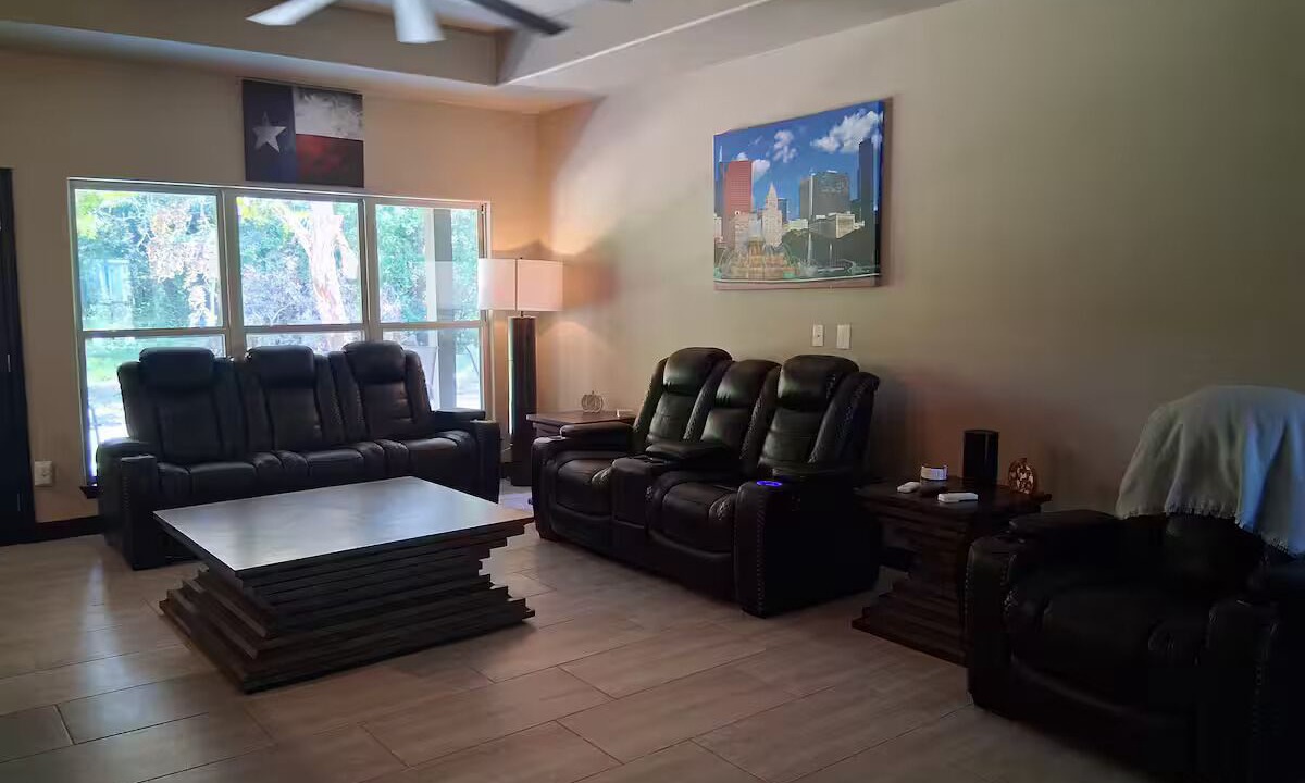 Photo of Livingroom in Beaumont