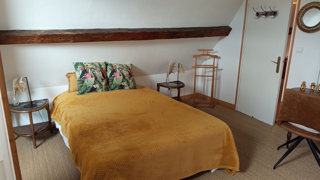 Photo of Bedroom in Neville