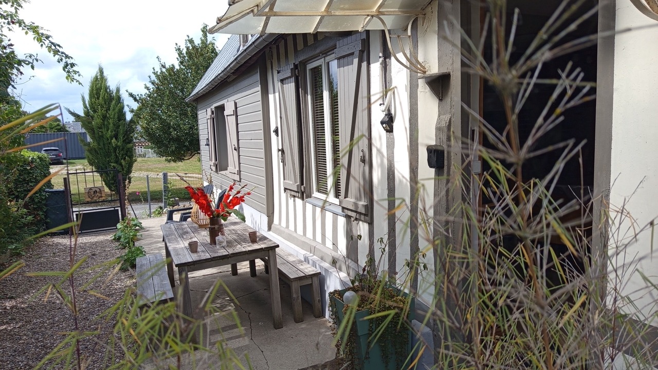 Photo of Outdoor in Neville