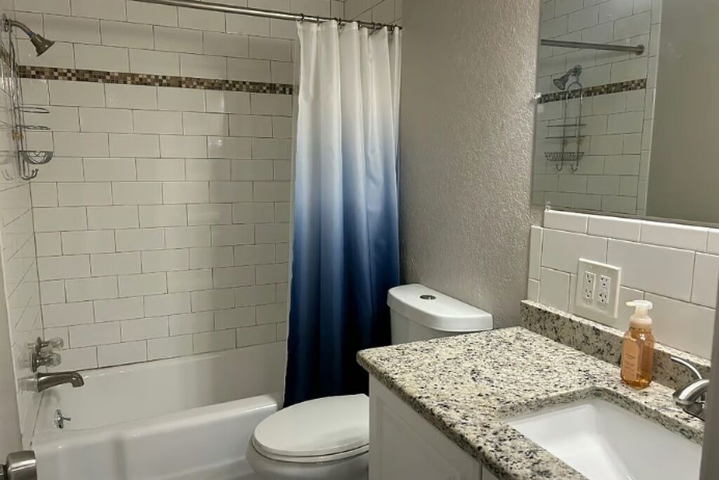 Photo of Bathroom in Uptown