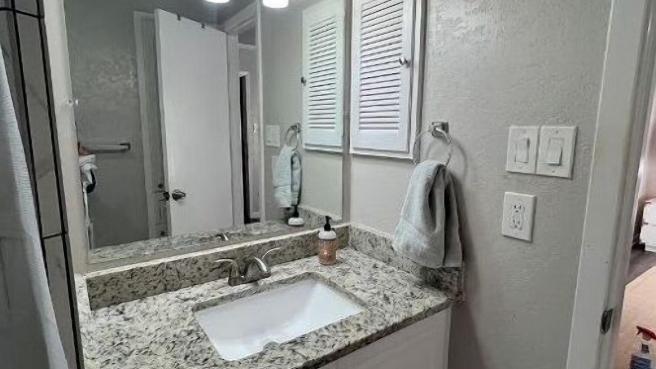 Photo of Bathroom in Uptown