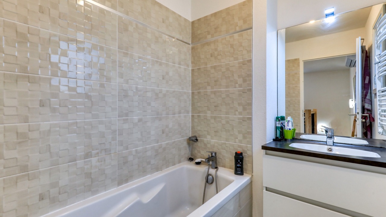Photo of Bathroom in Jacou