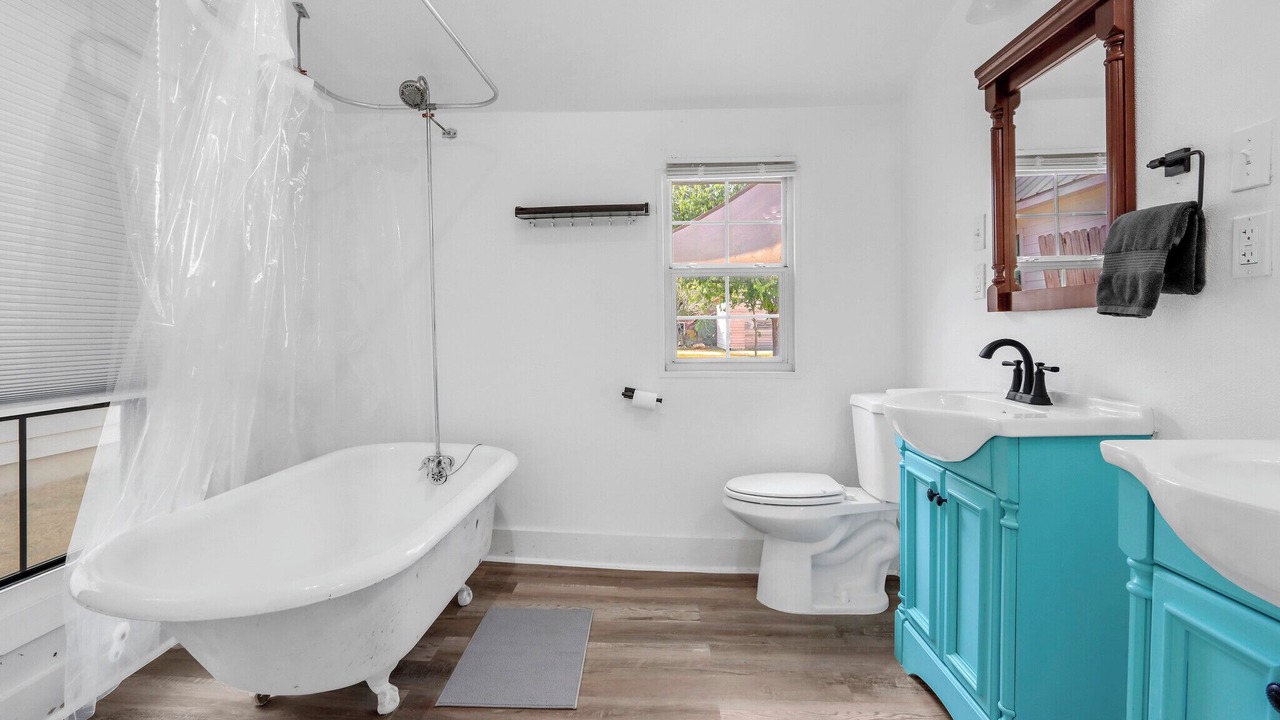 Photo of Bathroom in Buda