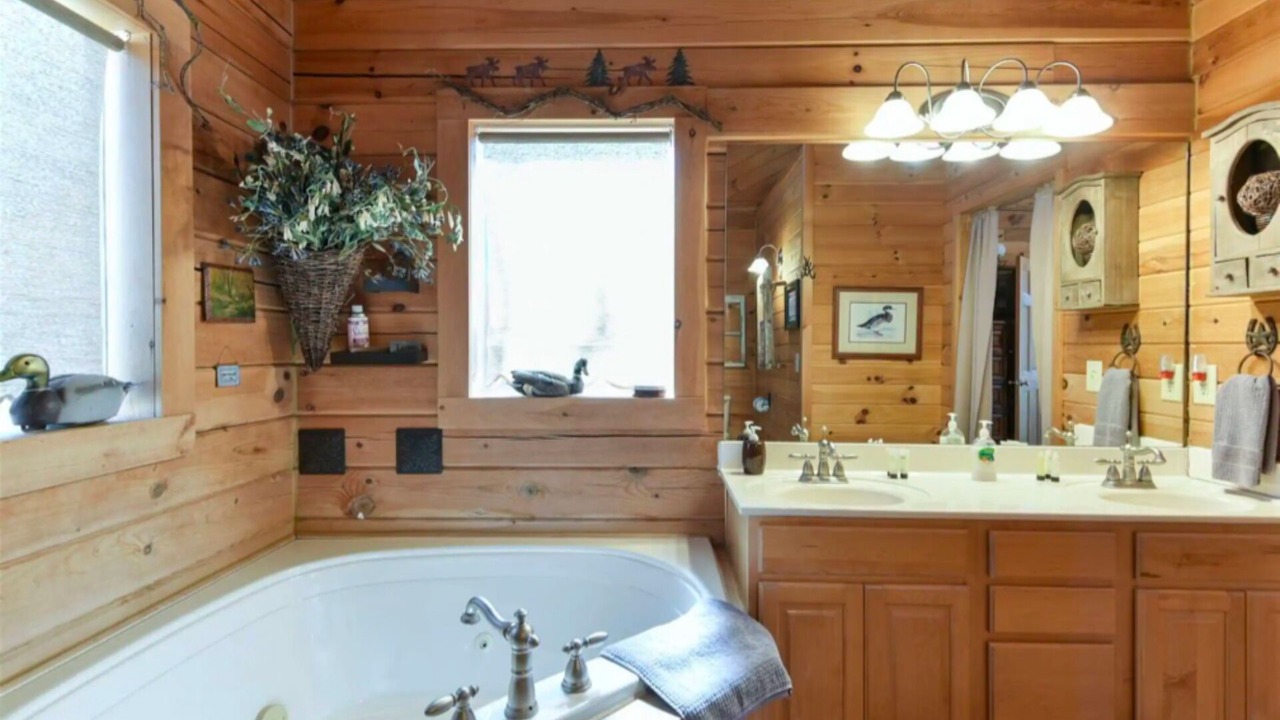Photo of Bathroom in Big Cedars