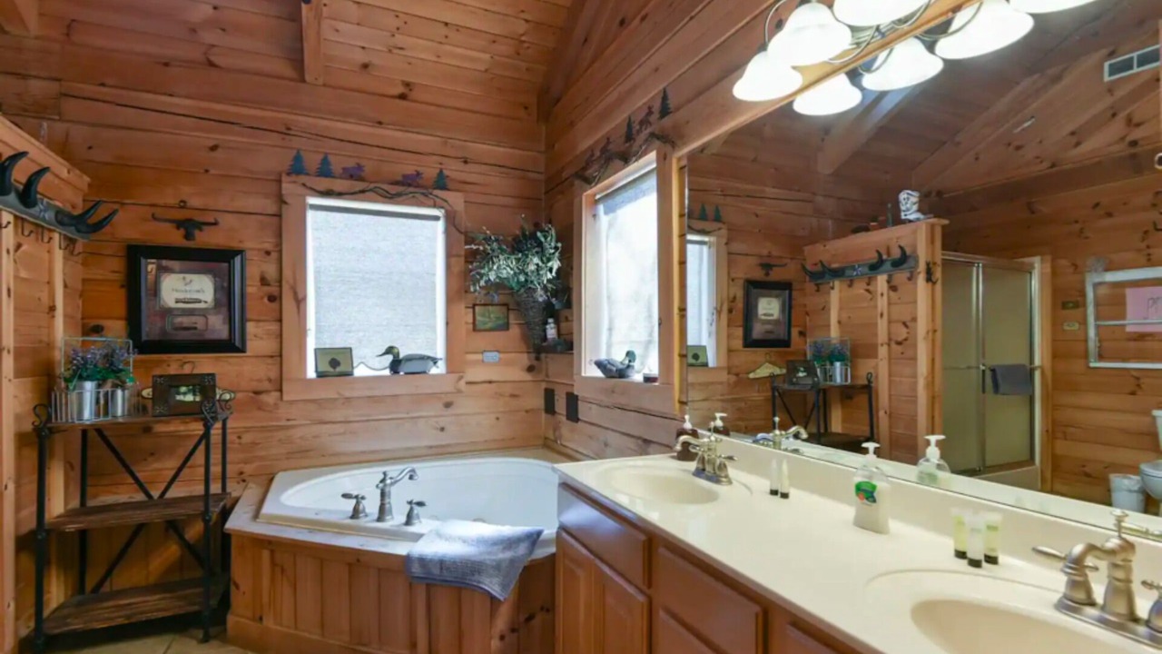Photo of Bathroom in Big Cedars