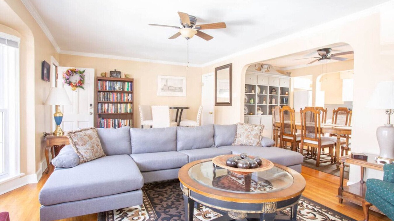 Photo of Livingroom in Northampton