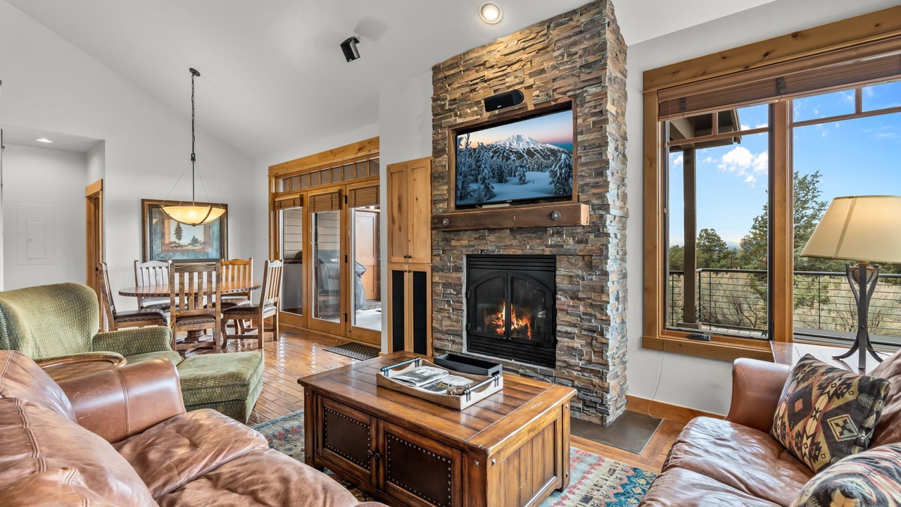 Photo of Livingroom in Powell Butte