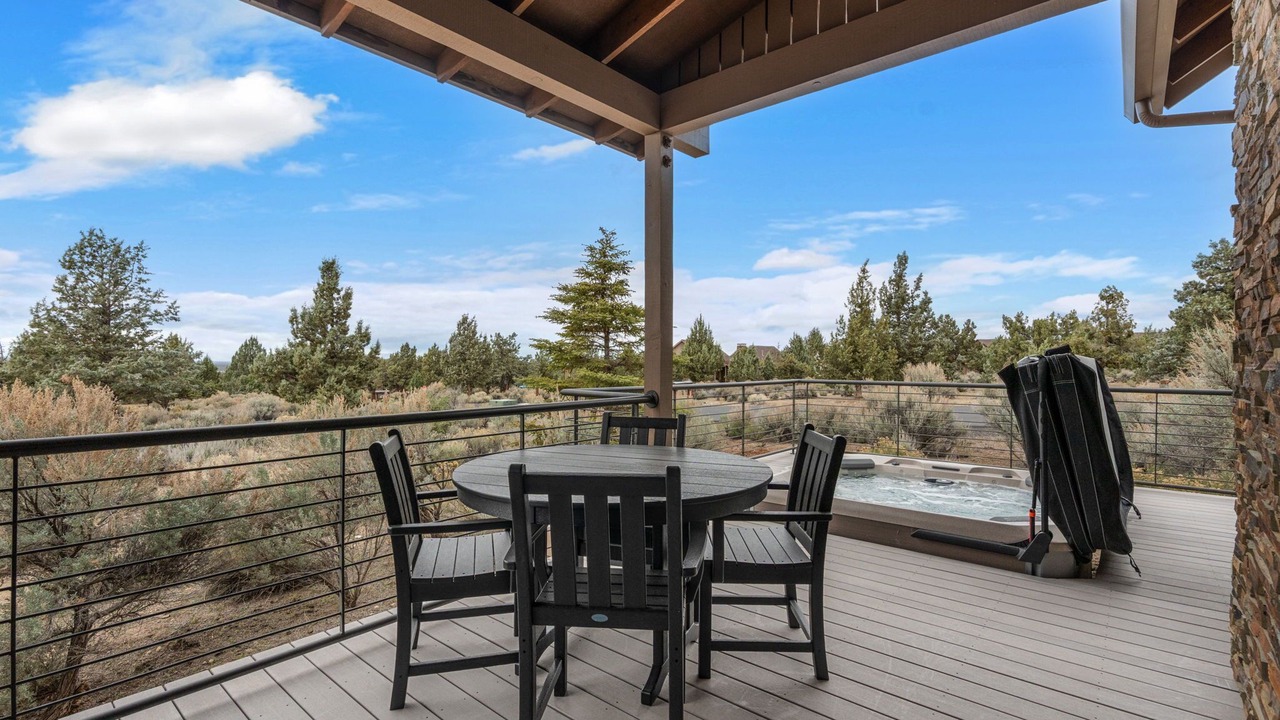 Photo of Outdoor in Powell Butte