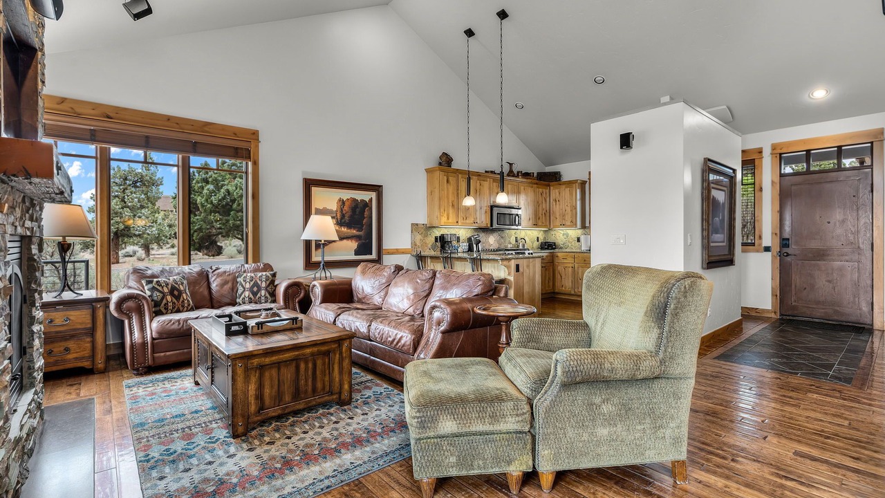 Photo of Livingroom in Powell Butte