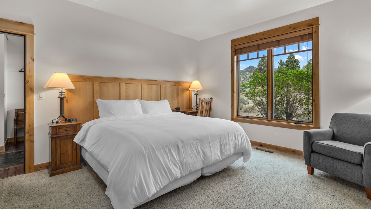 Photo of Bedroom in Powell Butte