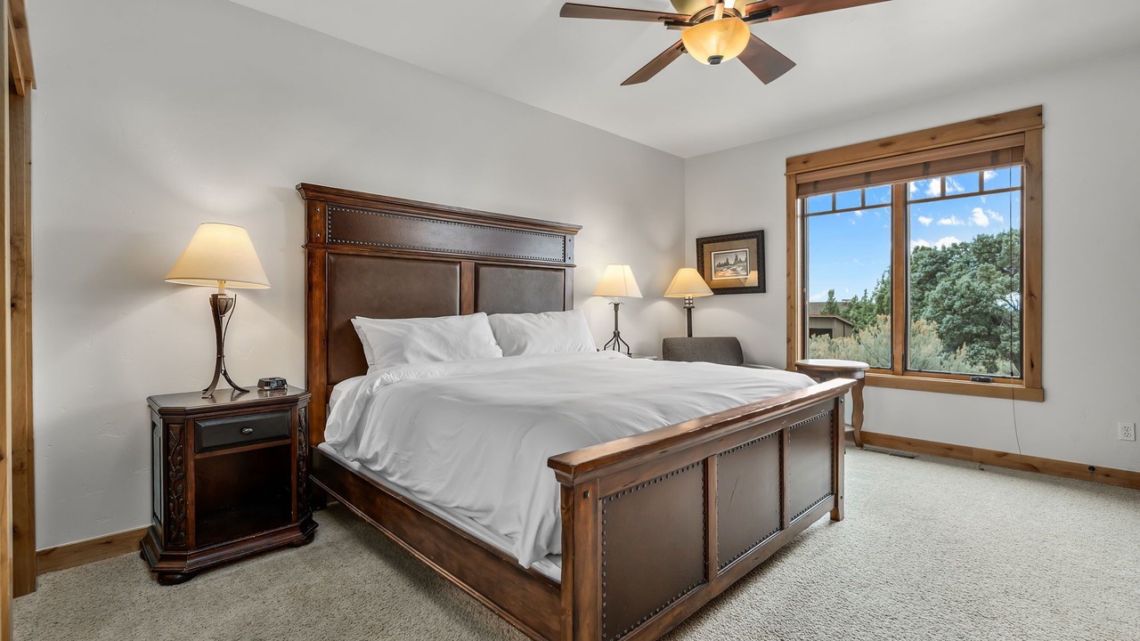 Photo of Bedroom in Powell Butte