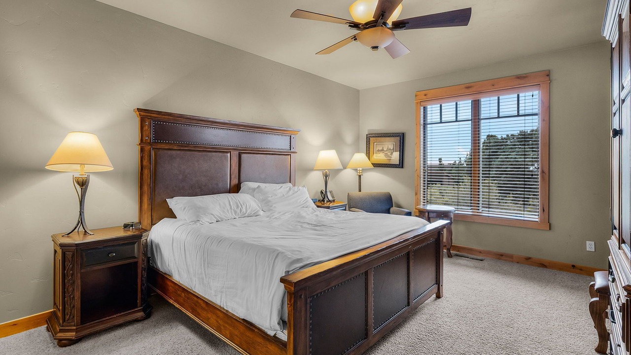 Photo of Bedroom in Powell Butte