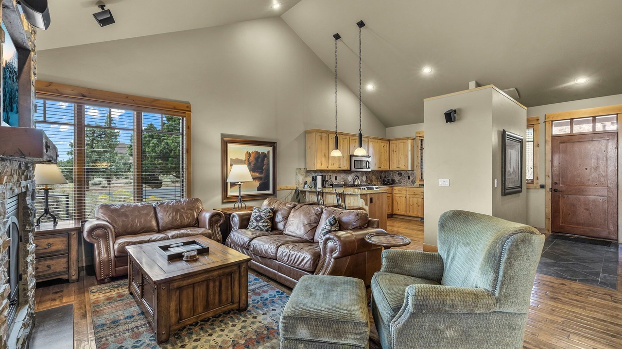 Photo of Livingroom in Powell Butte
