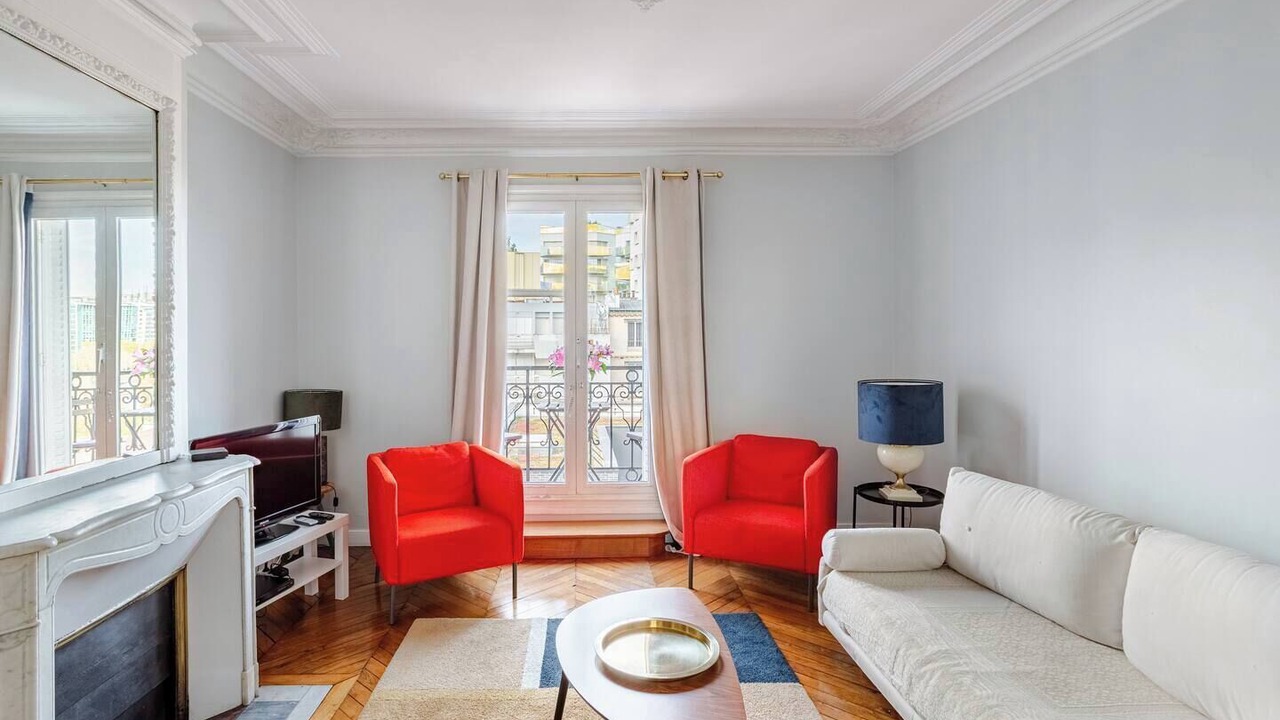 Photo of Livingroom in Quartier de la Salpetriere