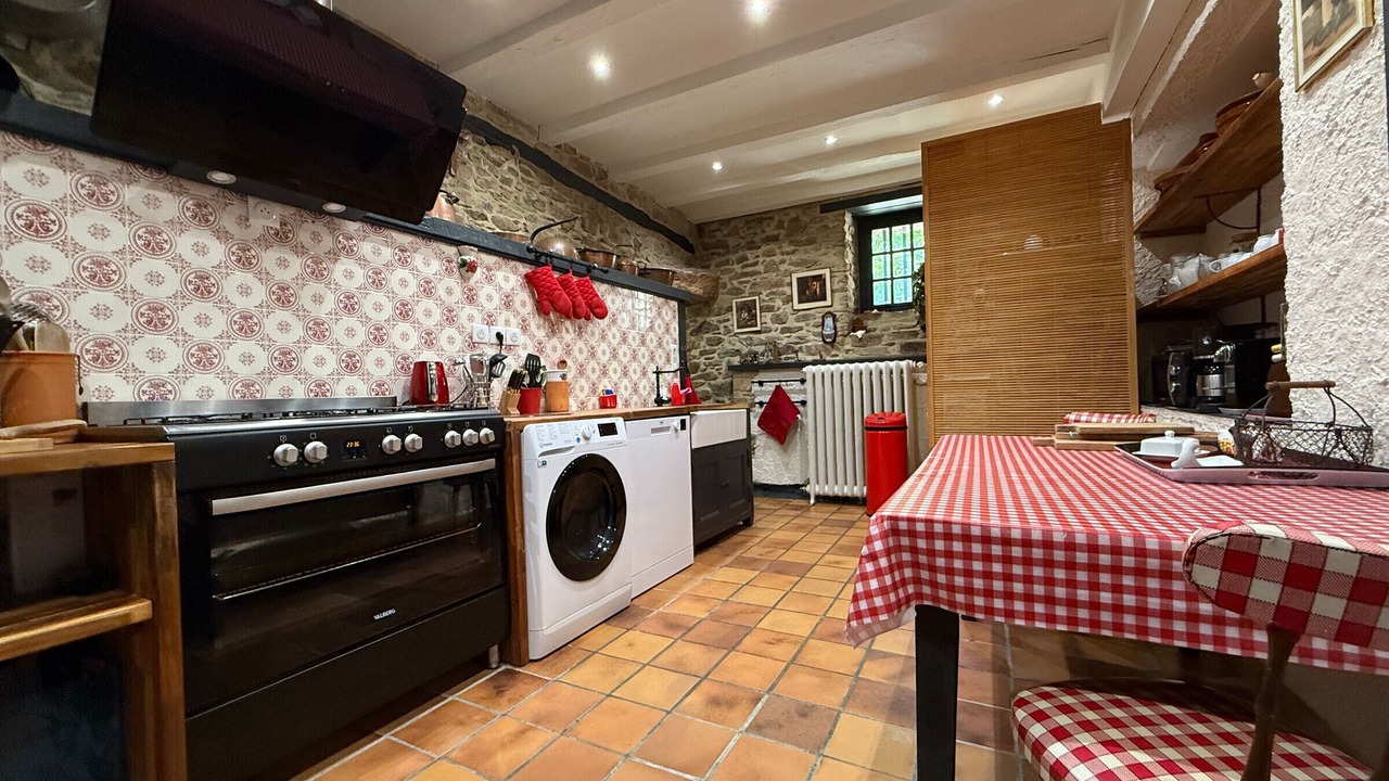 Photo of Kitchen in Saint-Paul-la-Roche