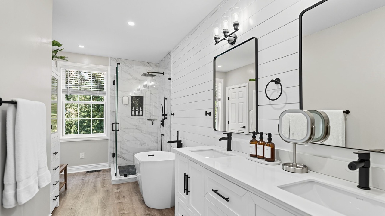 Photo of Bathroom in Alton