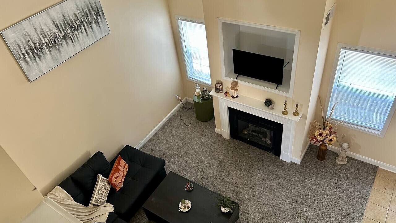 Photo of Livingroom in Huntcliff