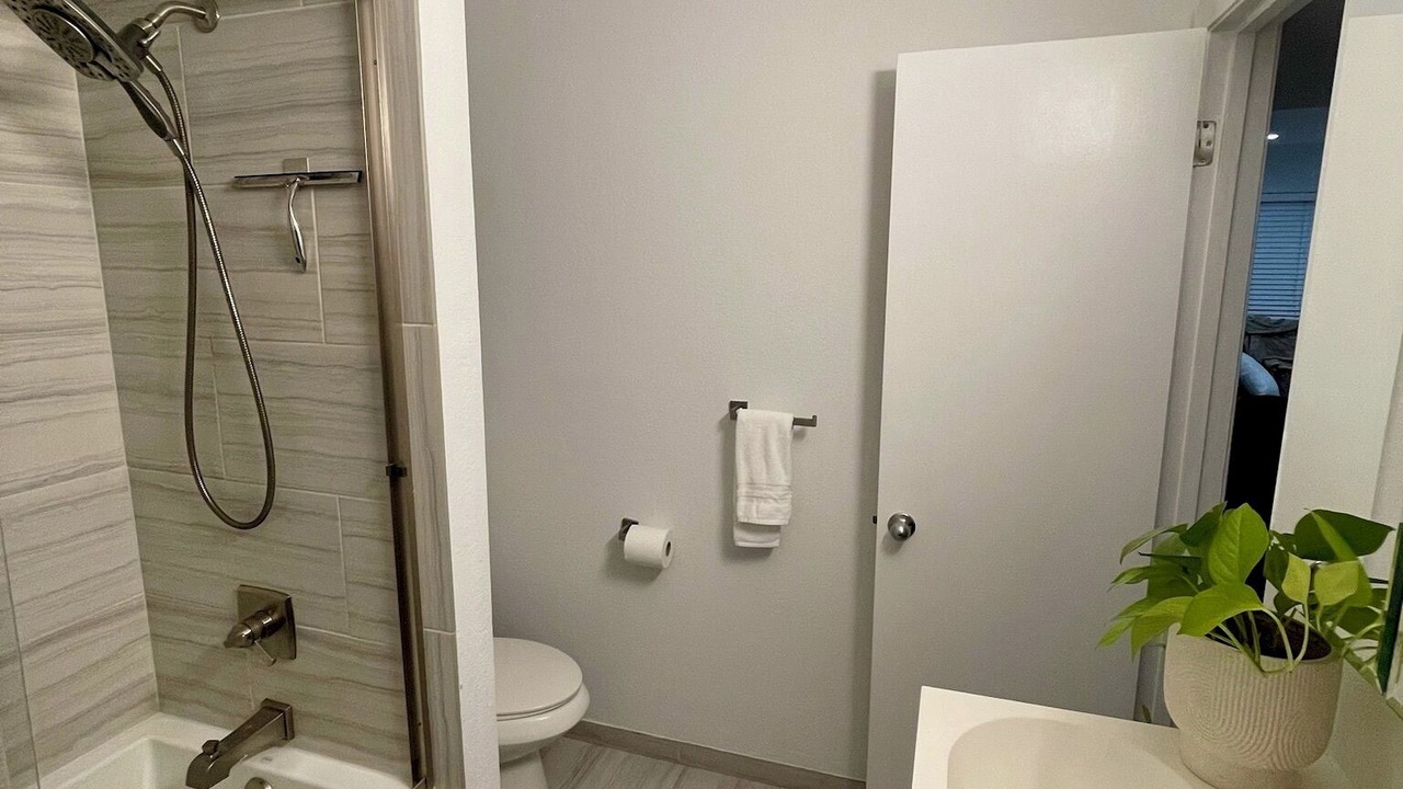 Photo of Bathroom in Greater South River City