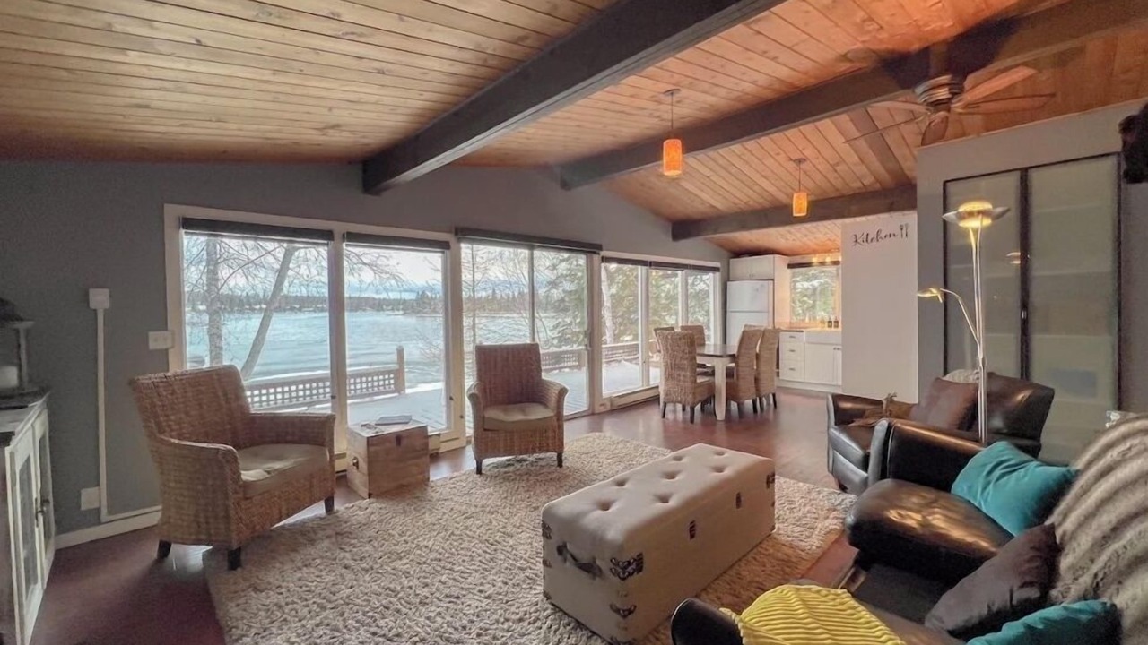 Photo of Livingroom in Christopher Lake