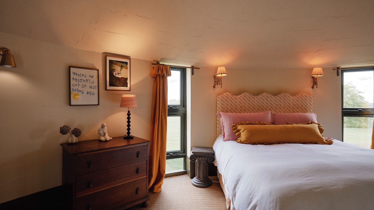 Photo of Bedroom in Sutton Bonington