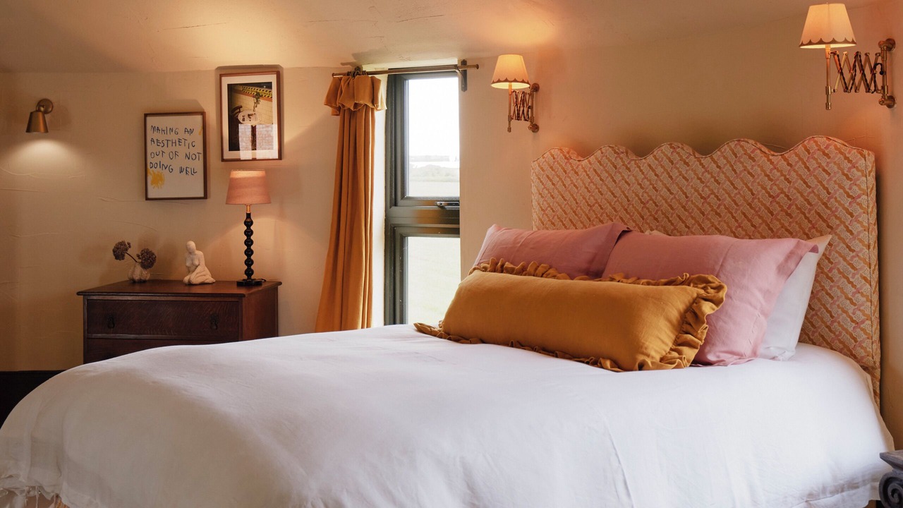 Photo of Bedroom in Sutton Bonington