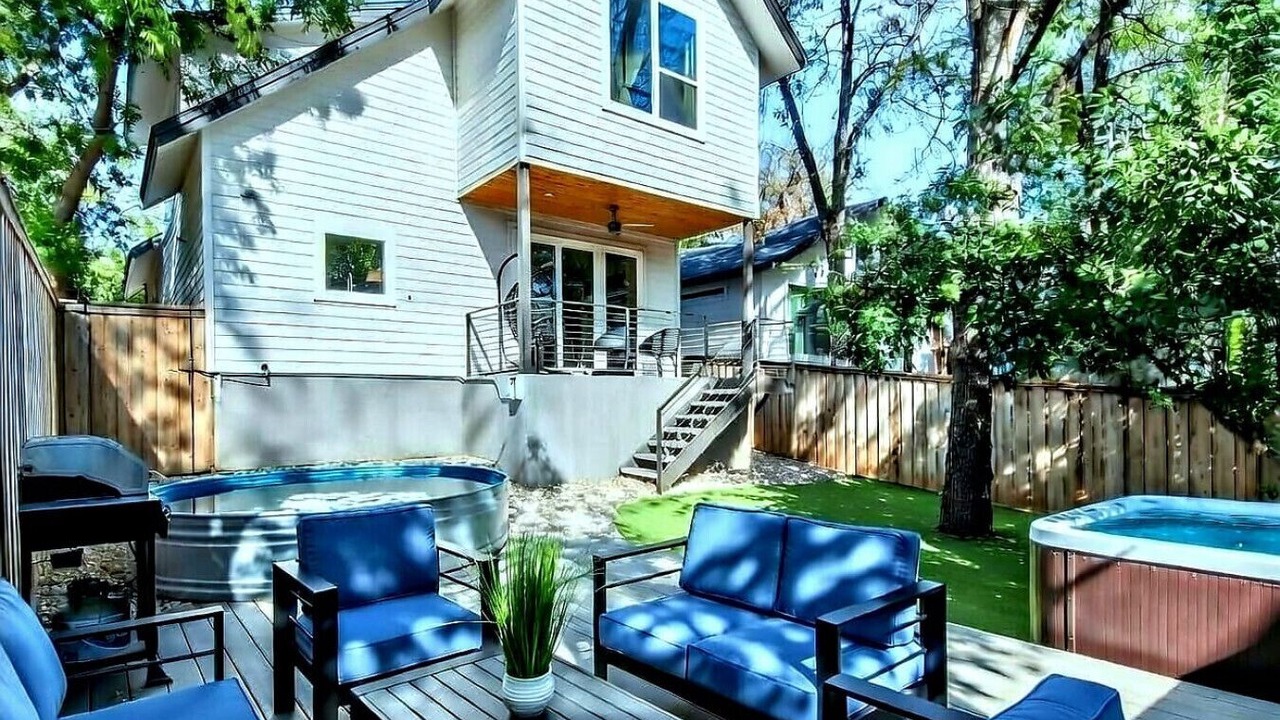 Photo of Patio Balcony in Govalle