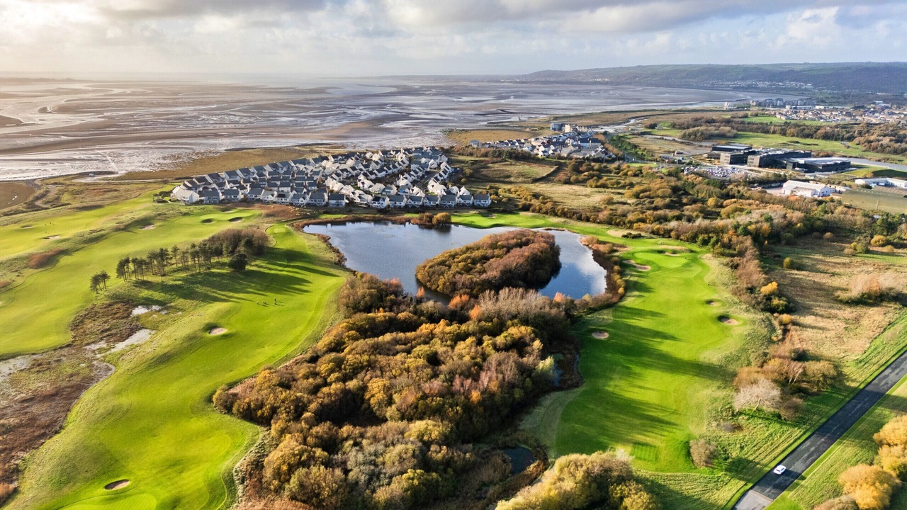 Photo of Others in Crynant