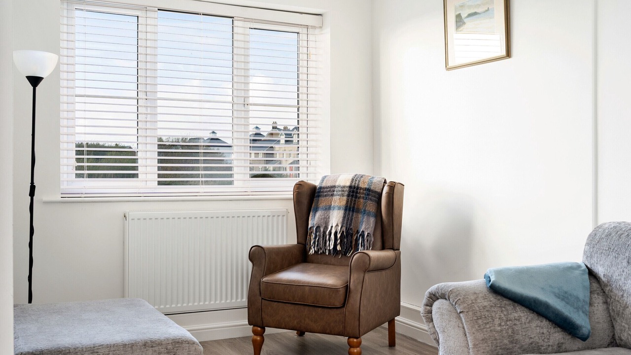 Photo of Livingroom in Crynant