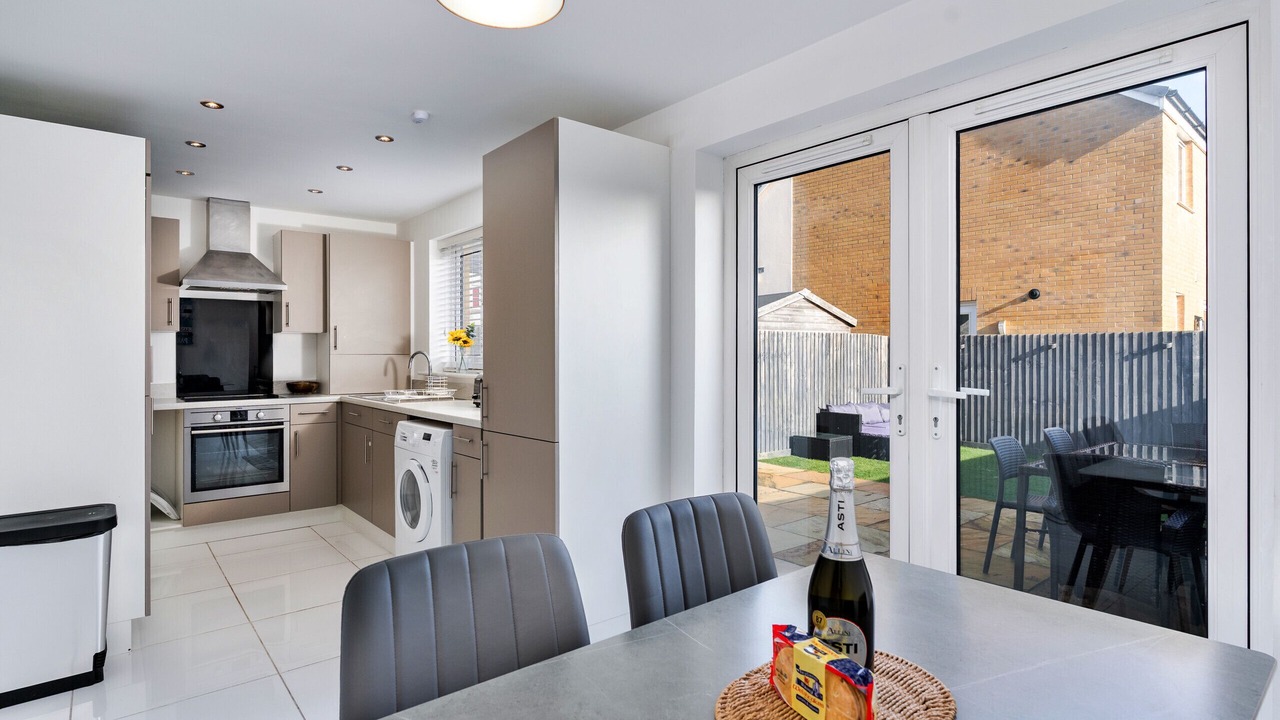 Photo of Others in Crynant