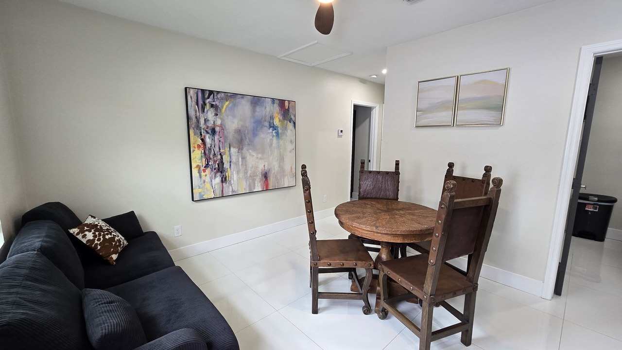 Photo of Livingroom in Bloomingdale