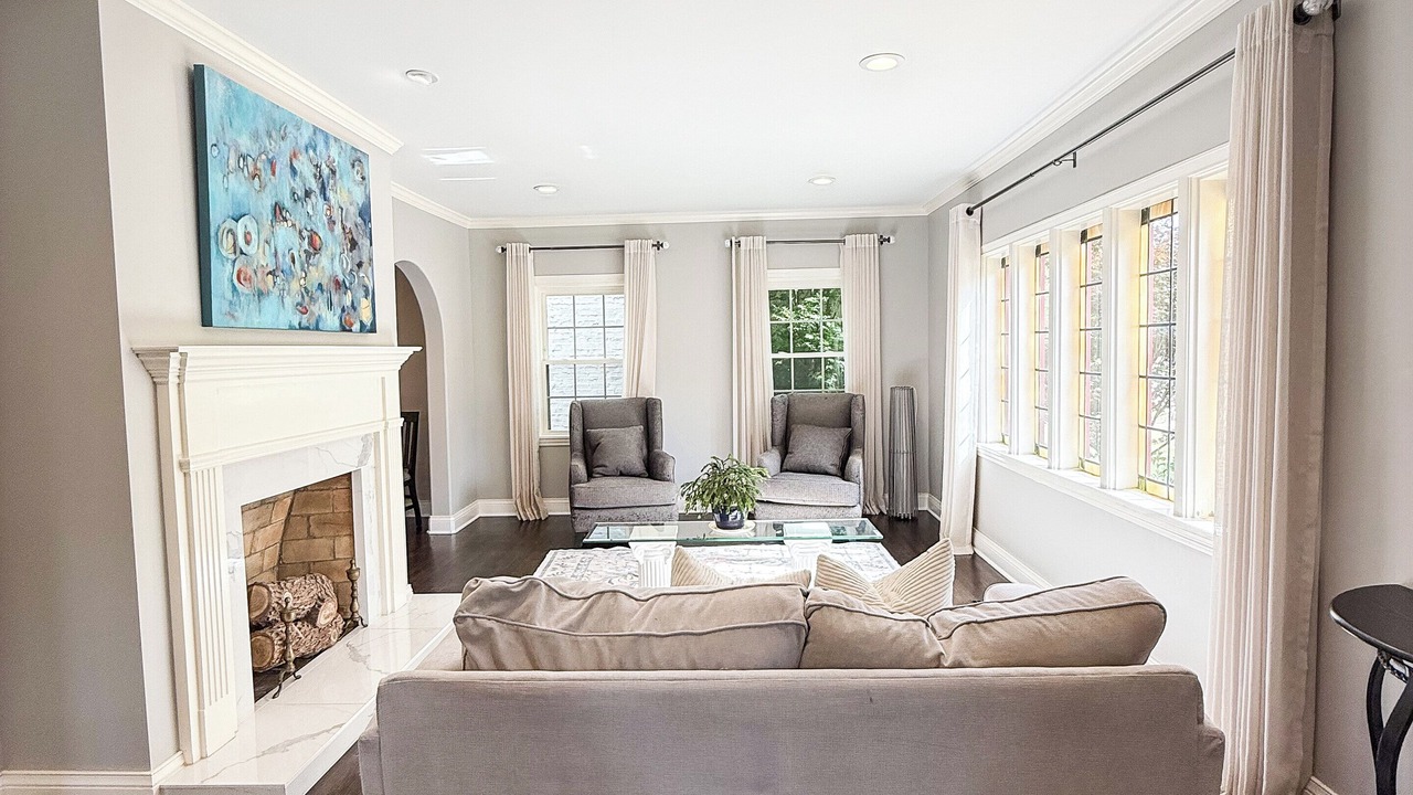 Photo of Livingroom in Maple Ridge