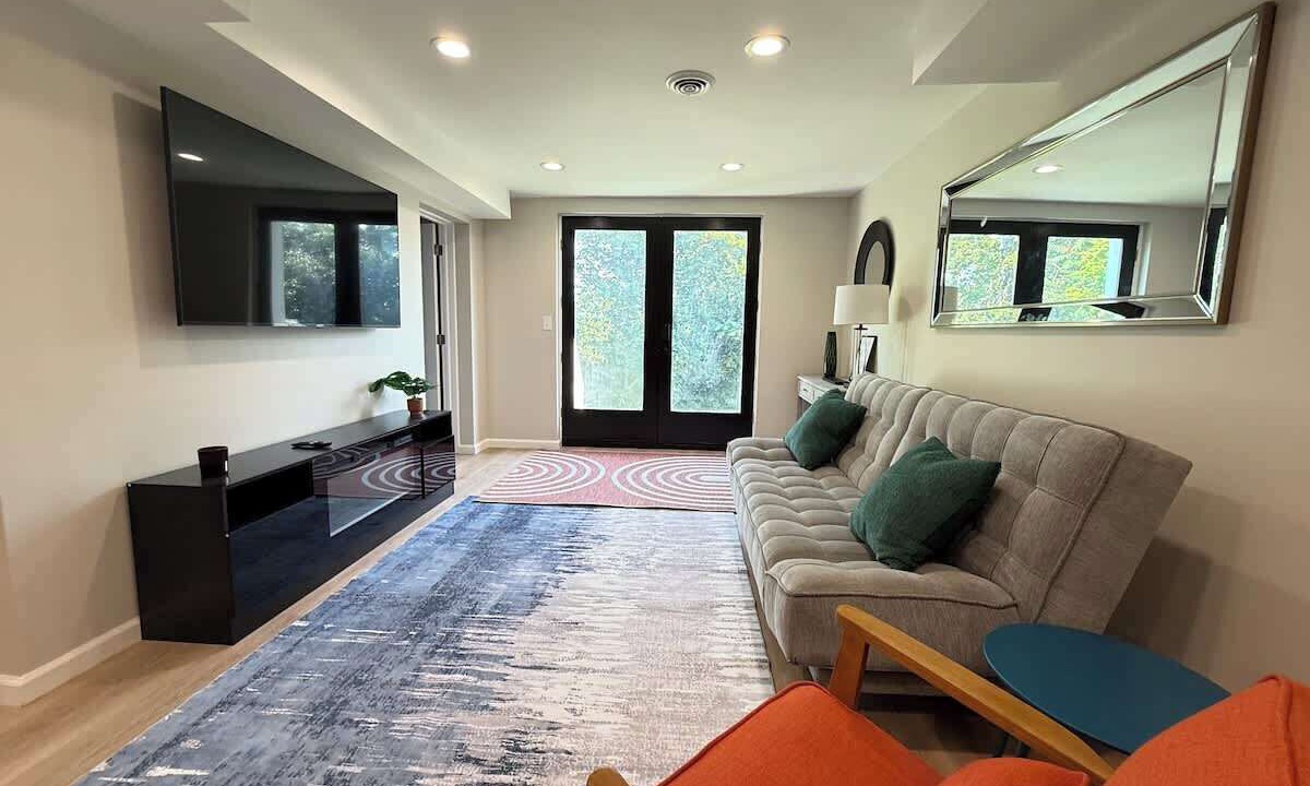 Photo of Livingroom in Eastside