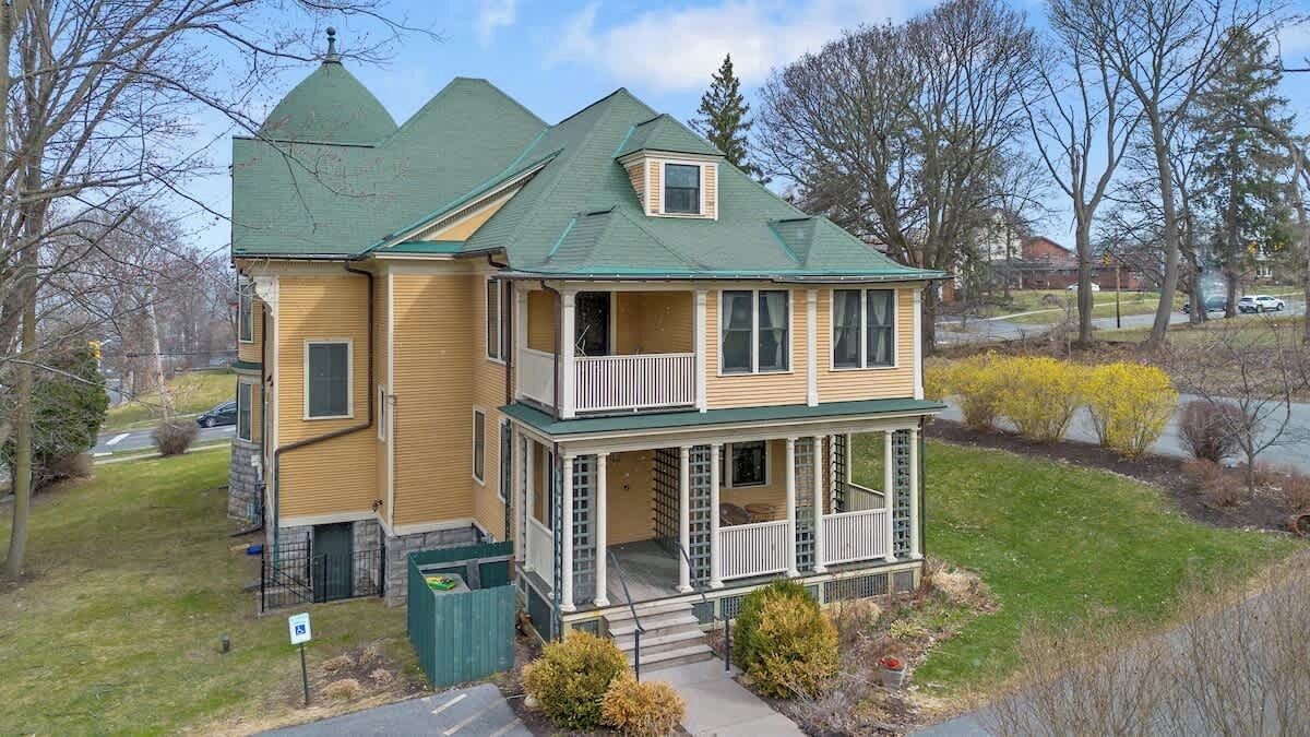 Photo of Outdoor in Eastside