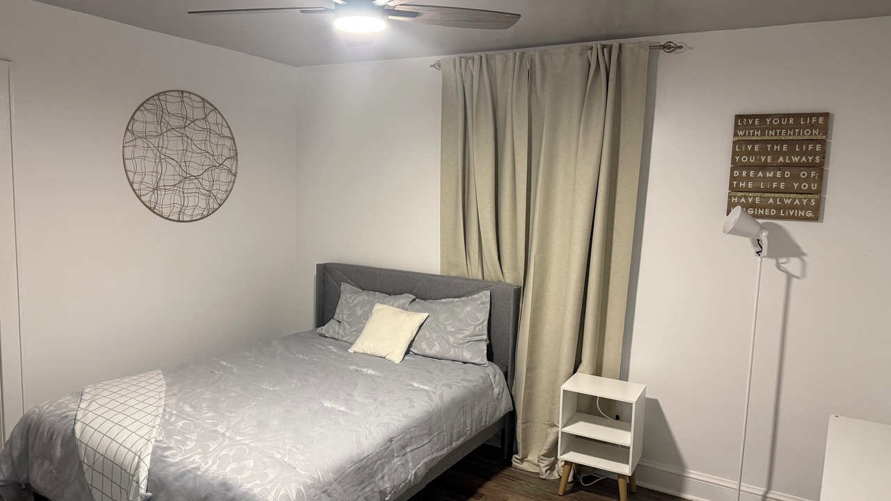 Photo of Bedroom in Edenton