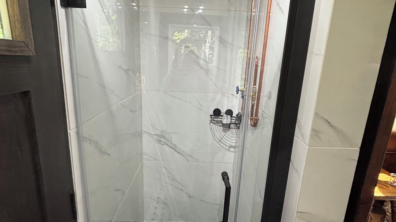 Photo of Bathroom in Jasper