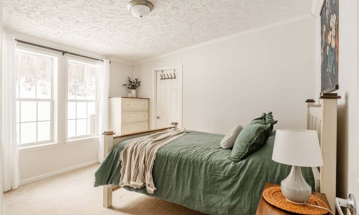 Photo of Others in Womelsdorf