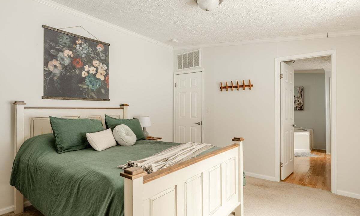 Photo of Others in Womelsdorf