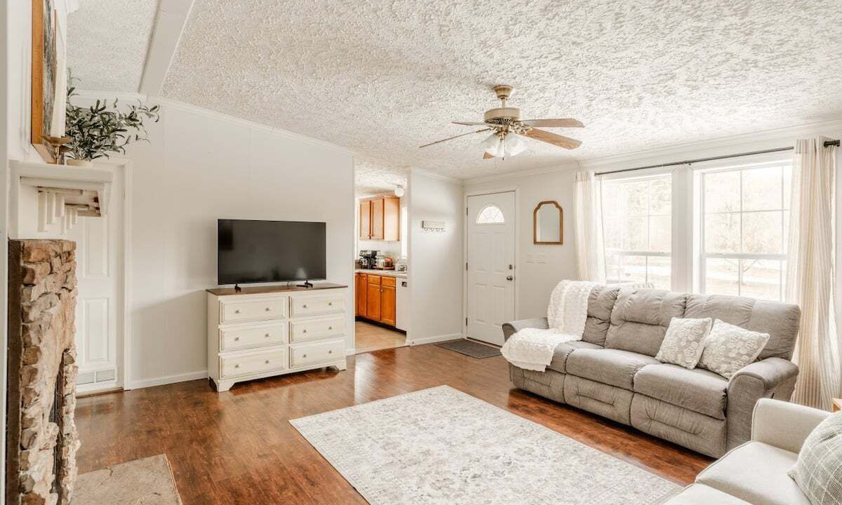 Photo of Others in Womelsdorf