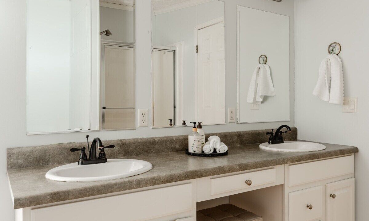 Photo of Others in Womelsdorf